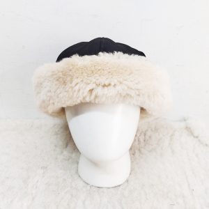 Gorro Couro Borda Pele - Imagem 3
